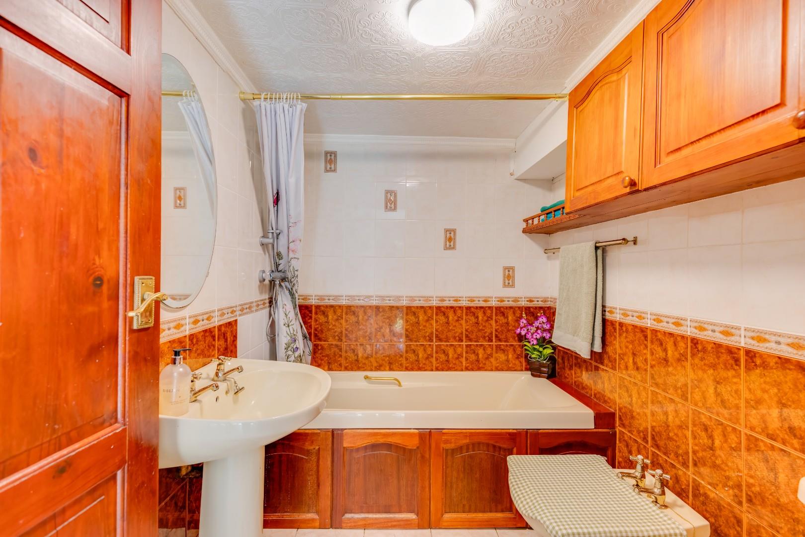 Esgaroth Parc, Llantrisant, Pontyclun CF72 8LQ